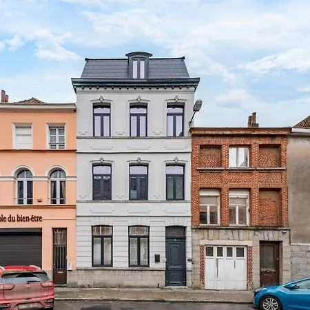 Vaste Maison Bourgeoise * Tournai