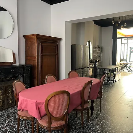 Vaste Maison Bourgeoise וילה טורנאי